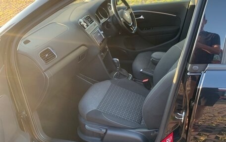 Volkswagen Polo VI (EU Market), 2017 год, 960 000 рублей, 13 фотография