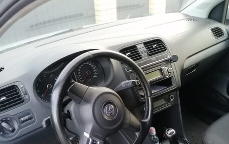 Volkswagen Polo VI (EU Market), 2010 год, 650 000 рублей, 8 фотография