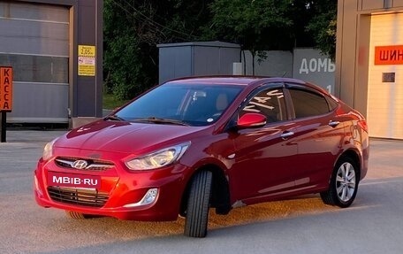 Hyundai Solaris II рестайлинг, 2012 год, 730 000 рублей, 9 фотография