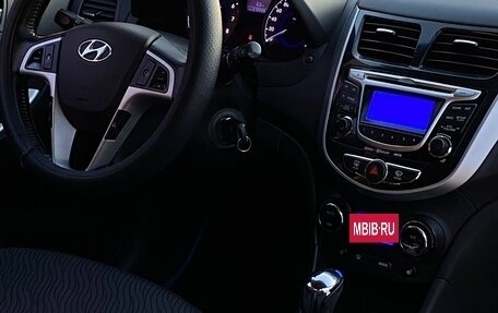 Hyundai Solaris II рестайлинг, 2012 год, 730 000 рублей, 22 фотография