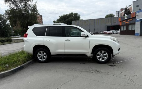 Toyota Land Cruiser Prado 150 рестайлинг 2, 2009 год, 2 750 000 рублей, 3 фотография