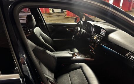 Mercedes-Benz E-Класс, 2013 год, 2 049 000 рублей, 20 фотография