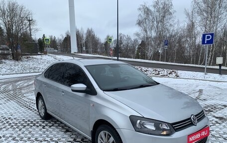 Volkswagen Polo VI (EU Market), 2012 год, 750 000 рублей, 1 фотография