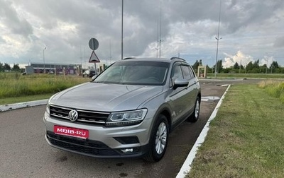 Volkswagen Tiguan II, 2019 год, 2 700 000 рублей, 1 фотография