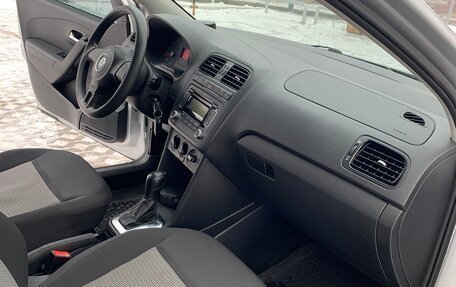 Volkswagen Polo VI (EU Market), 2012 год, 750 000 рублей, 9 фотография