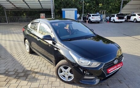 Hyundai Solaris II рестайлинг, 2018 год, 1 220 000 рублей, 5 фотография