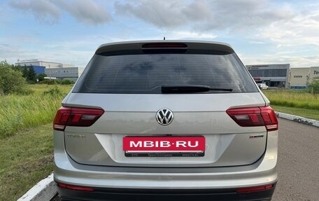 Volkswagen Tiguan II, 2019 год, 2 700 000 рублей, 4 фотография