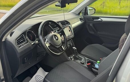 Volkswagen Tiguan II, 2019 год, 2 700 000 рублей, 8 фотография