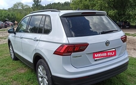 Volkswagen Tiguan II, 2019 год, 2 500 000 рублей, 2 фотография