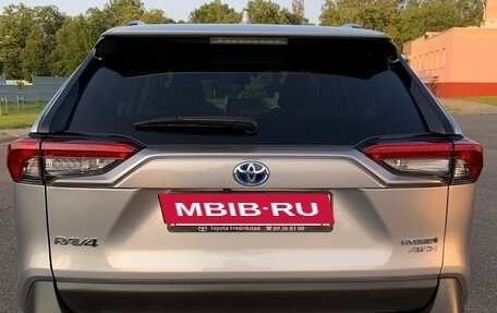 Toyota RAV4, 2019 год, 2 790 000 рублей, 11 фотография