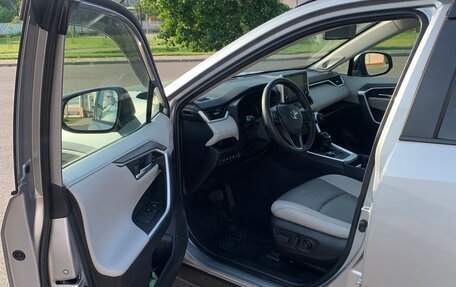 Toyota RAV4, 2019 год, 2 790 000 рублей, 12 фотография