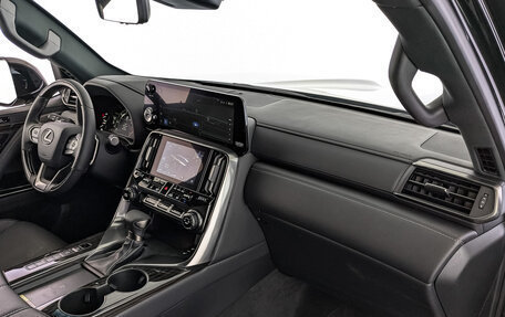 Lexus LX, 2024 год, 18 700 000 рублей, 9 фотография