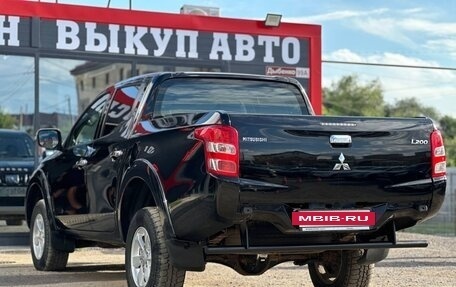 Mitsubishi L200 IV рестайлинг, 2017 год, 1 550 000 рублей, 10 фотография