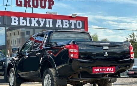 Mitsubishi L200 IV рестайлинг, 2017 год, 1 550 000 рублей, 11 фотография