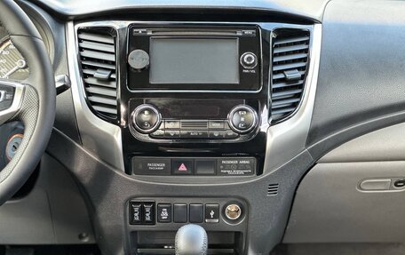 Mitsubishi L200 IV рестайлинг, 2017 год, 1 550 000 рублей, 18 фотография