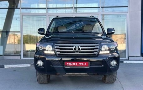 Toyota Land Cruiser 200, 2015 год, 4 000 000 рублей, 3 фотография