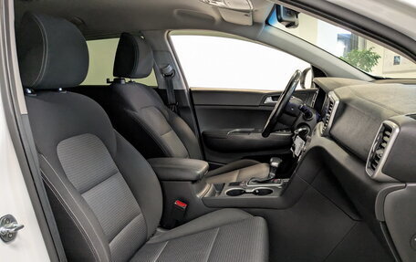 KIA Sportage IV рестайлинг, 2020 год, 1 890 000 рублей, 23 фотография
