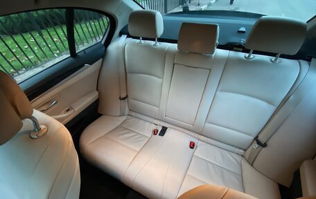 BMW 5 серия, 2011 год, 1 650 000 рублей, 13 фотография