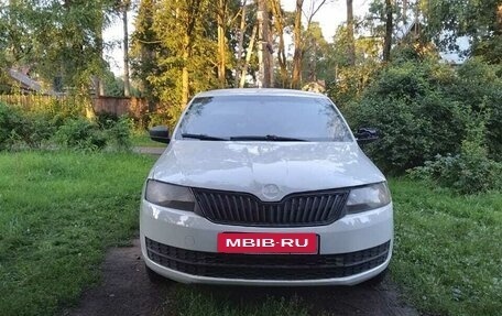 Skoda Rapid I, 2015 год, 590 000 рублей, 3 фотография