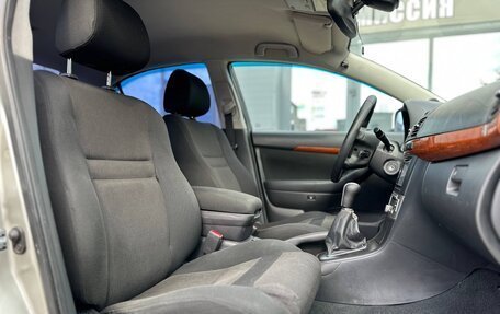 Toyota Avensis III рестайлинг, 2007 год, 599 000 рублей, 23 фотография