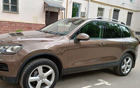 Volkswagen Touareg III, 2010 год, 1 800 000 рублей, 5 фотография