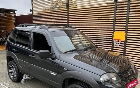 Chevrolet Niva I рестайлинг, 2011 год, 650 000 рублей, 2 фотография