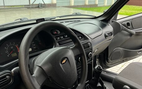 Chevrolet Niva I рестайлинг, 2011 год, 650 000 рублей, 15 фотография