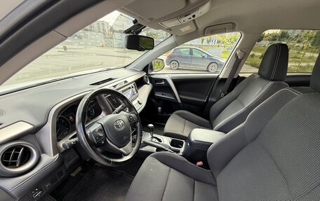 Toyota RAV4, 2019 год, 2 280 000 рублей, 4 фотография