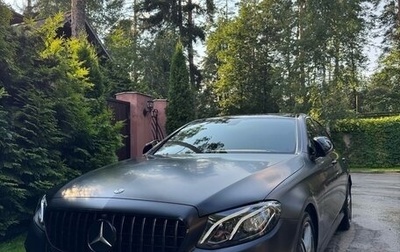 Mercedes-Benz E-Класс, 2018 год, 3 400 000 рублей, 1 фотография