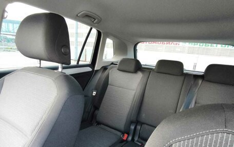 Volkswagen Tiguan II, 2020 год, 3 250 000 рублей, 17 фотография