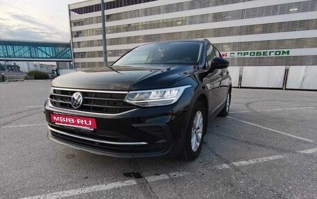 Volkswagen Tiguan II, 2020 год, 3 250 000 рублей, 16 фотография