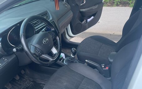 KIA Rio III рестайлинг, 2013 год, 785 000 рублей, 8 фотография