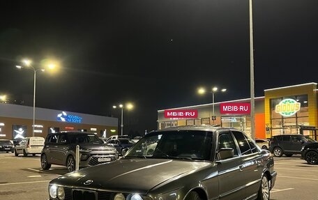 BMW 5 серия, 1990 год, 320 000 рублей, 6 фотография