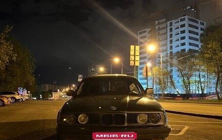BMW 5 серия, 1990 год, 320 000 рублей, 26 фотография