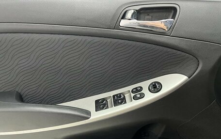 Hyundai Solaris II рестайлинг, 2011 год, 645 000 рублей, 12 фотография