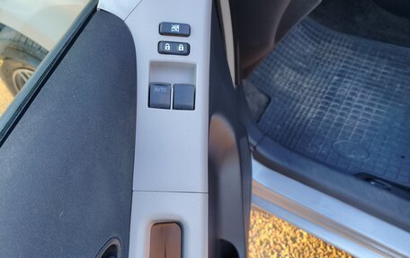 Toyota Yaris III рестайлинг, 2009 год, 600 000 рублей, 7 фотография