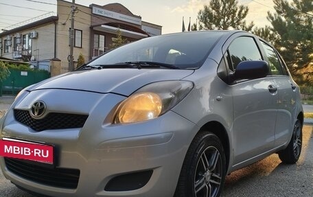 Toyota Yaris III рестайлинг, 2009 год, 600 000 рублей, 5 фотография