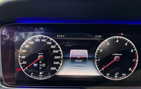 Mercedes-Benz E-Класс, 2018 год, 3 400 000 рублей, 11 фотография