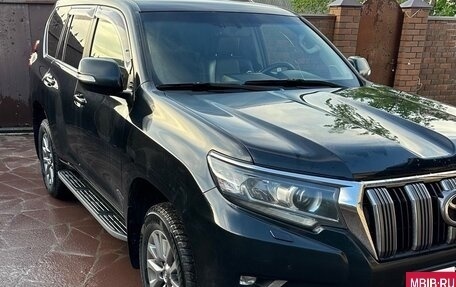 Toyota Land Cruiser Prado 150 рестайлинг 2, 2017 год, 3 800 000 рублей, 2 фотография