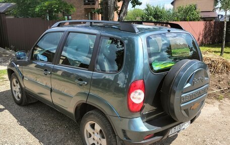 Chevrolet Niva I рестайлинг, 2013 год, 450 000 рублей, 3 фотография