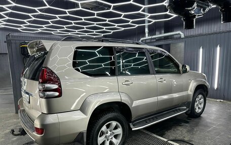 Toyota Land Cruiser Prado 120 рестайлинг, 2005 год, 1 999 999 рублей, 4 фотография