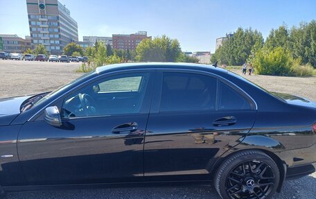 Mercedes-Benz C-Класс, 2009 год, 1 300 000 рублей, 14 фотография