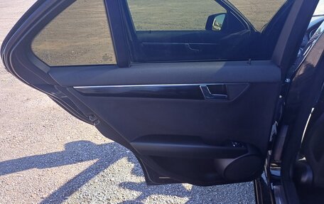 Mercedes-Benz C-Класс, 2009 год, 1 300 000 рублей, 12 фотография