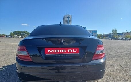Mercedes-Benz C-Класс, 2009 год, 1 300 000 рублей, 22 фотография
