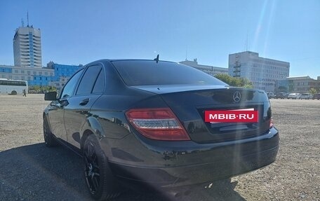 Mercedes-Benz C-Класс, 2009 год, 1 300 000 рублей, 23 фотография