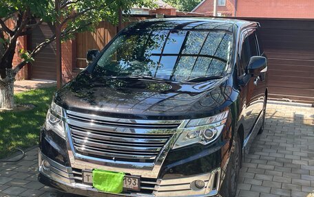 Nissan Elgrand III, 2018 год, 3 100 000 рублей, 2 фотография