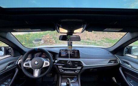 BMW 5 серия, 2019 год, 4 300 000 рублей, 18 фотография