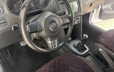Volkswagen Polo VI (EU Market), 2012 год, 700 000 рублей, 10 фотография