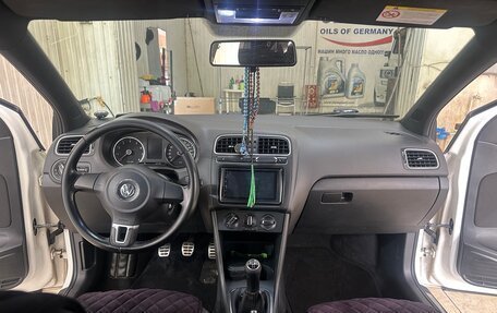 Volkswagen Polo VI (EU Market), 2012 год, 700 000 рублей, 9 фотография