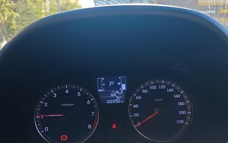 Hyundai Solaris II рестайлинг, 2016 год, 950 000 рублей, 4 фотография